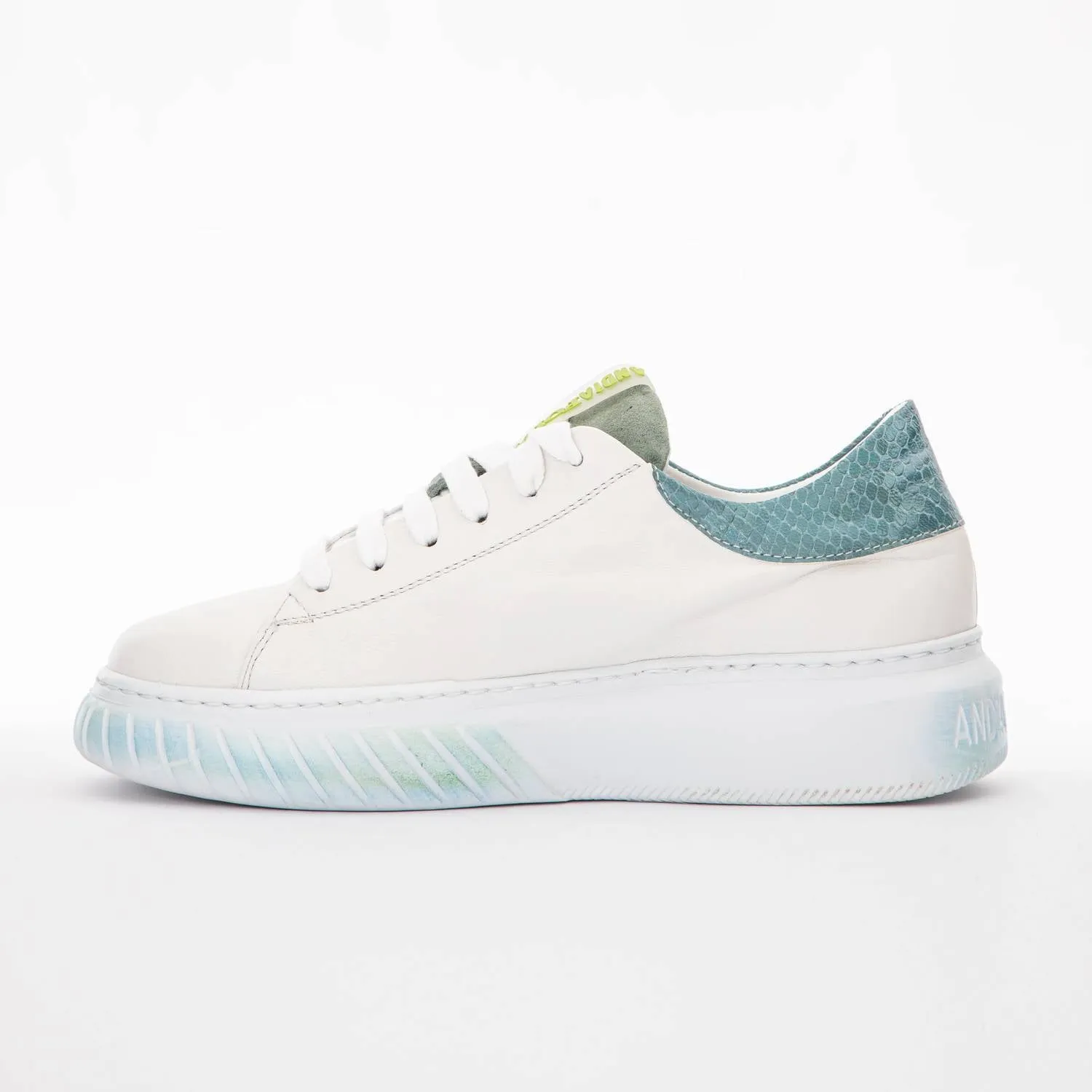 Andia Fora - WOMEN'S ZOE SNEAKER