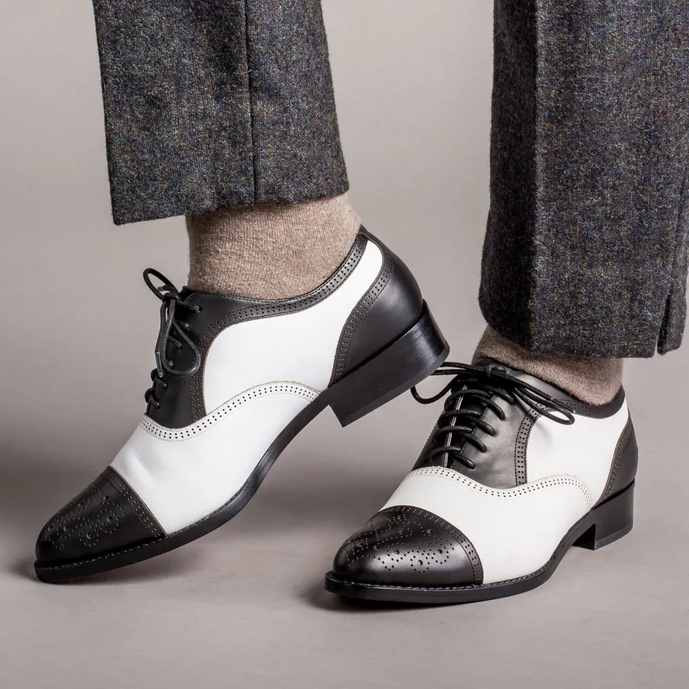 Gladys Women's Vintage Cap Toe Oxfords (Black/White)