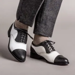 Gladys Women's Vintage Cap Toe Oxfords (Black/White)