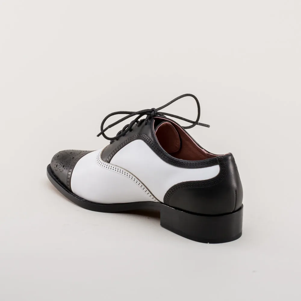 Gladys Women's Vintage Cap Toe Oxfords (Black/White)