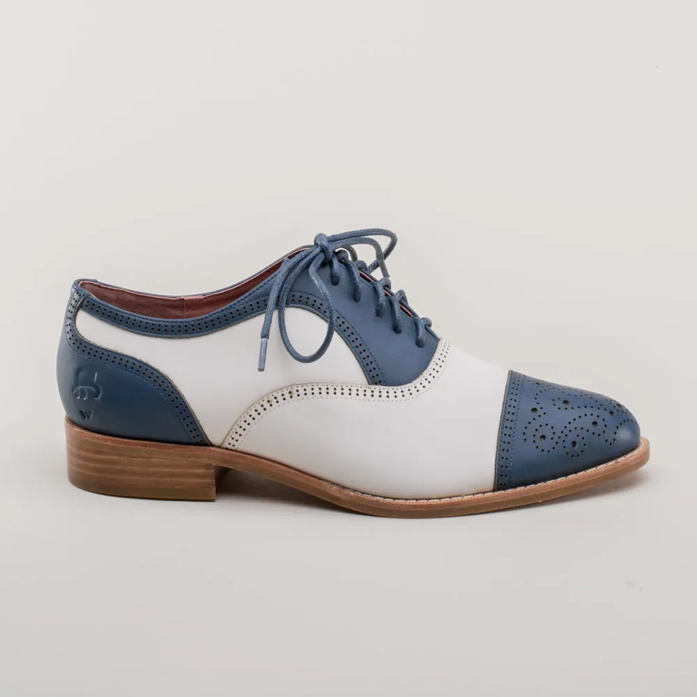 Gladys Women's Vintage Cap Toe Oxfords (Blue/White)