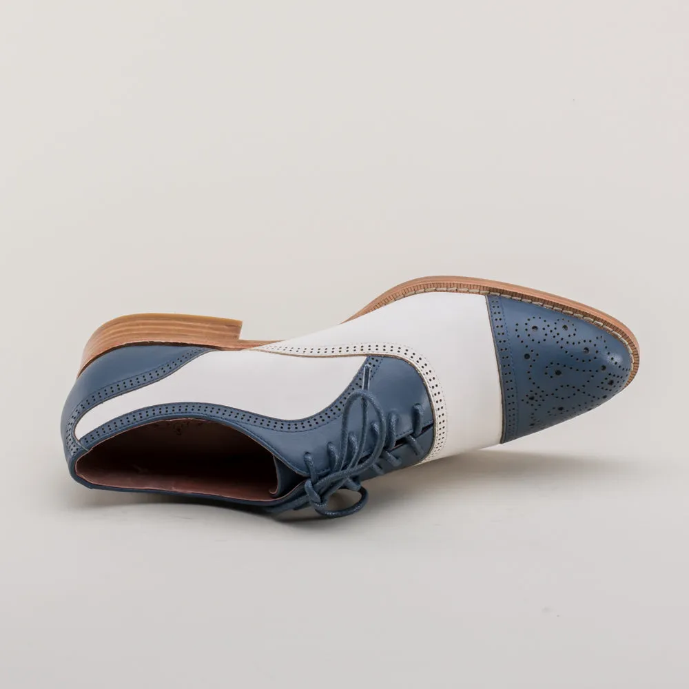 Gladys Women's Vintage Cap Toe Oxfords (Blue/White)