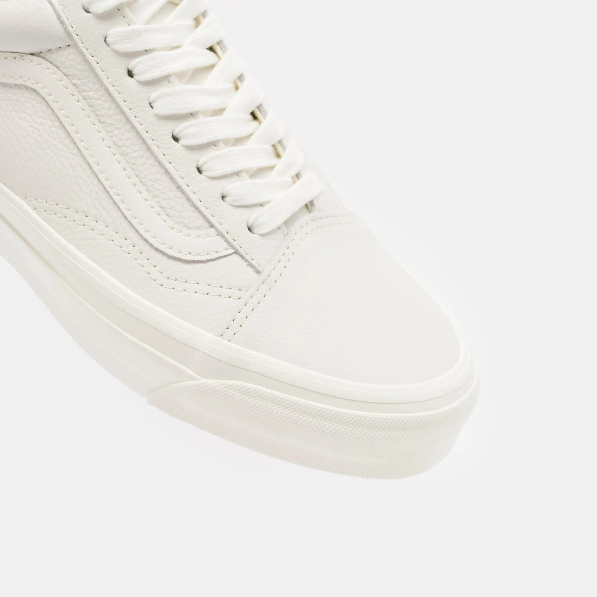 LX Old Skool 36 Sneaker in Full Grain Antique White