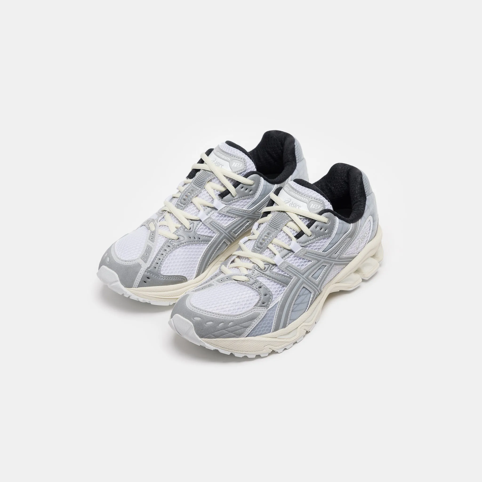 MIN NANO Gel-Nimbus 10.1 Sneaker in White/Sheet Rock