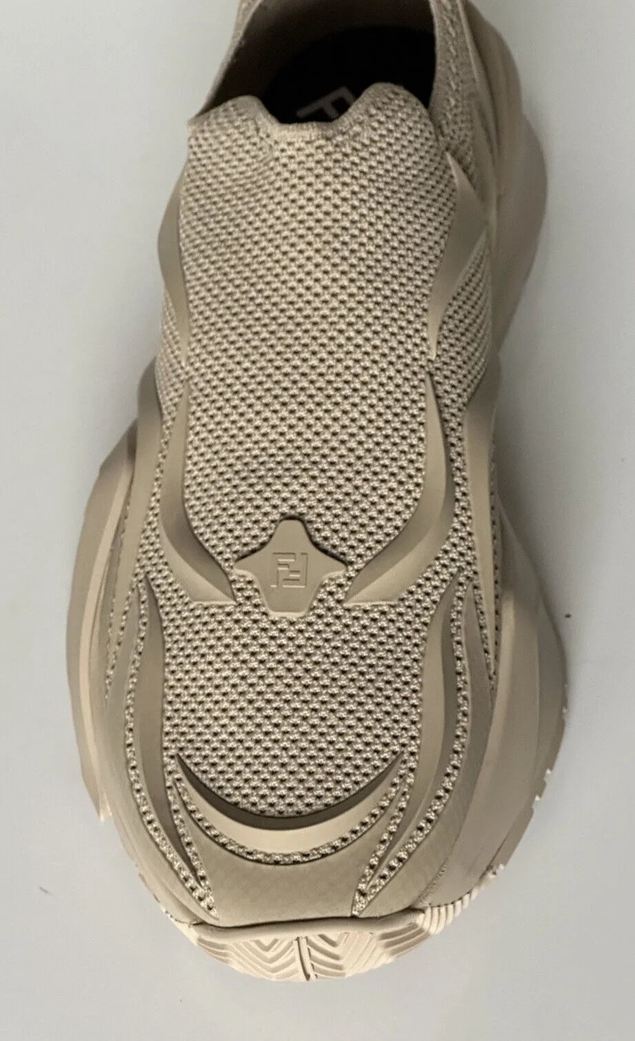 NIB 1050 Fendi Flow Men's Fabric Beige Sneakers 11 US (44 Euro) 7E1504 Italy