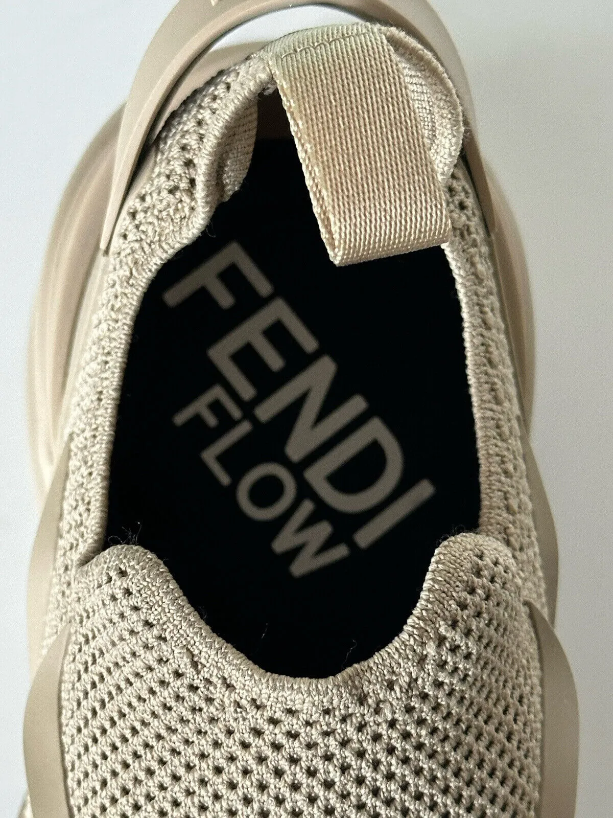 NIB 1050 Fendi Flow Men's Fabric Beige Sneakers 11 US (44 Euro) 7E1504 Italy