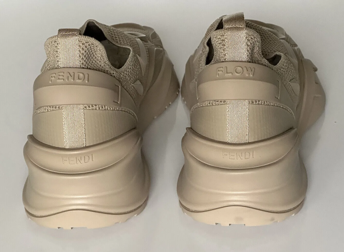 NIB 1050 Fendi Flow Men's Fabric Beige Sneakers 11 US (44 Euro) 7E1504 Italy